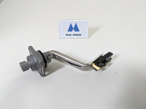 89491 50030 toyota lexus - toyota,